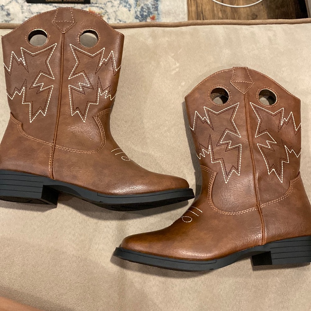 Boys cowboy boots